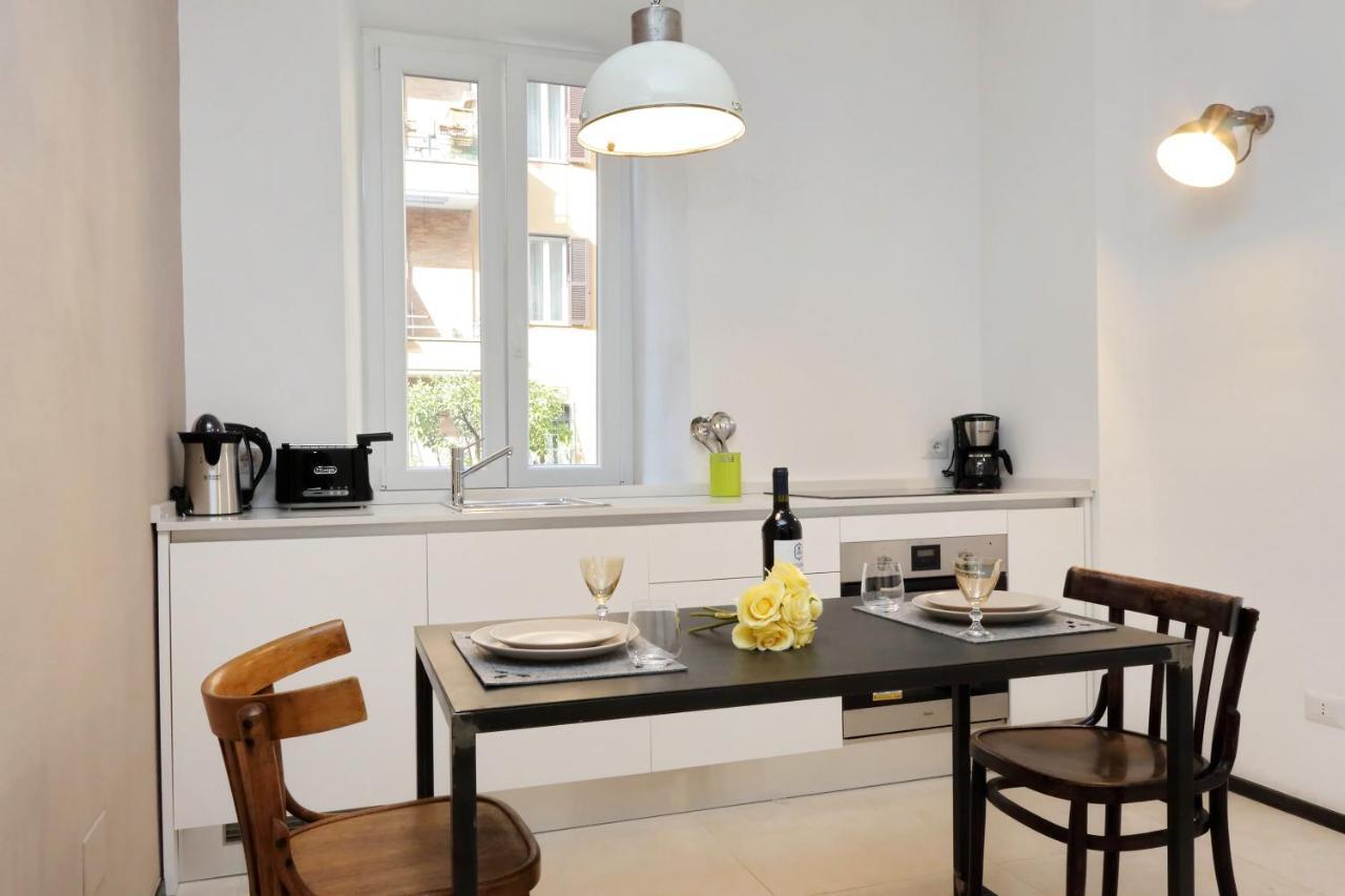 Restart Accommodations Aldobrandini E Sciarra Rome Exterior photo
